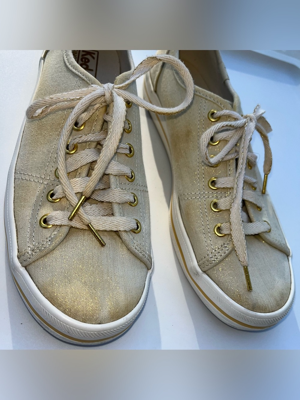 EUC KEDS size 7 Women's Gold Shimmer Canvas Lace-Up Sneakers with Gold Accents